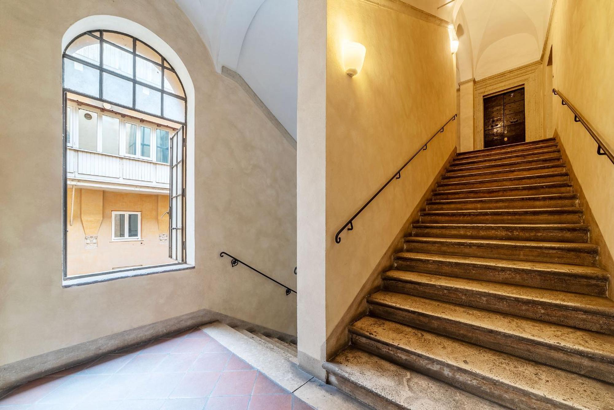 דירות רומא Piazza Navona Penthouse מראה חיצוני תמונה